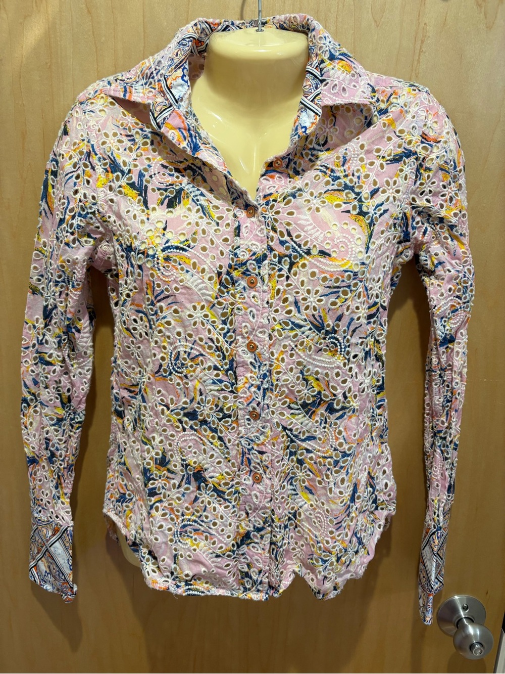 Robert Graham Patterned Eyelet Buttondown